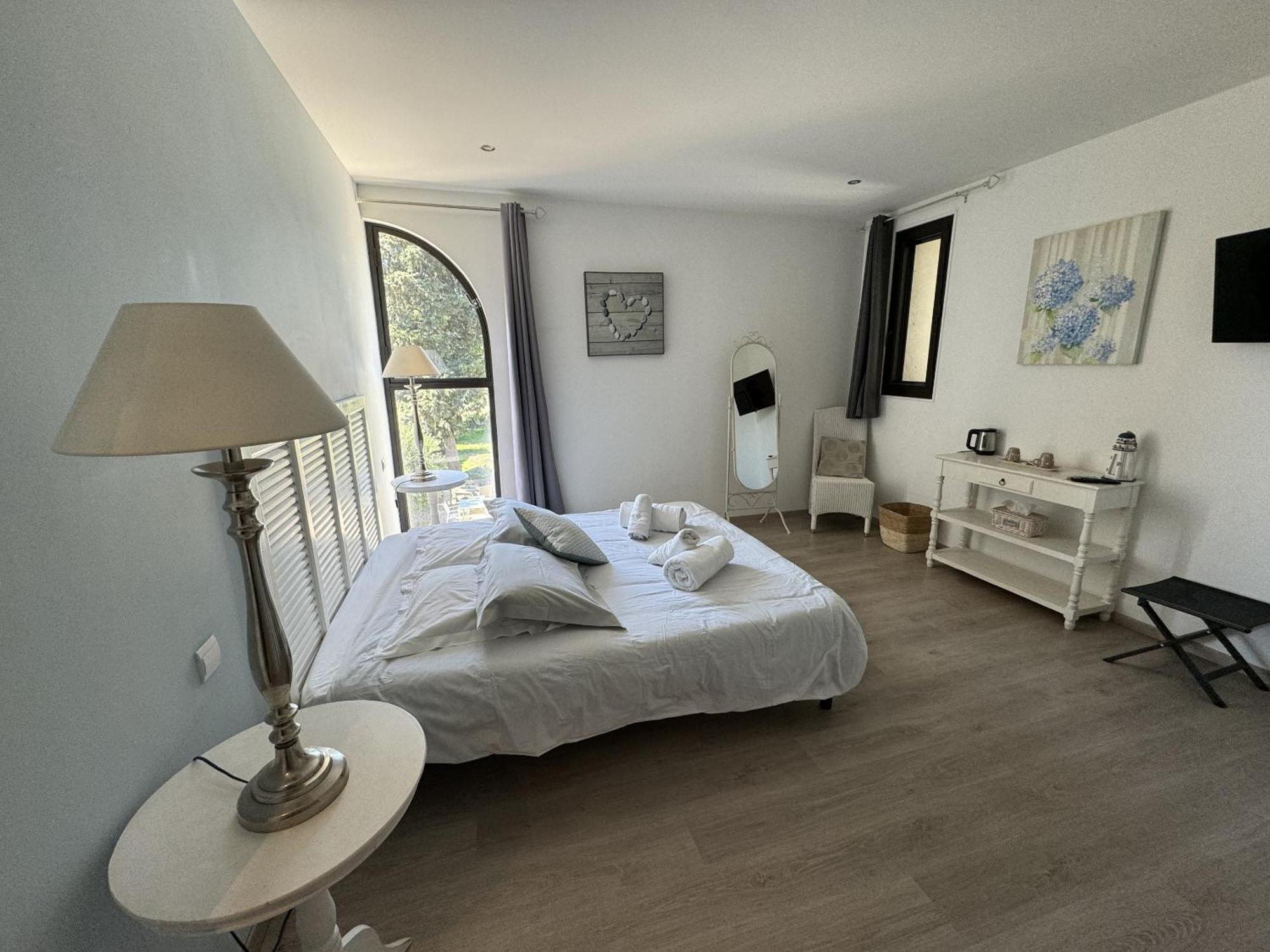 B&B Maison D'Hote Et Gite Mas D'Eymard Arlés Habitación foto