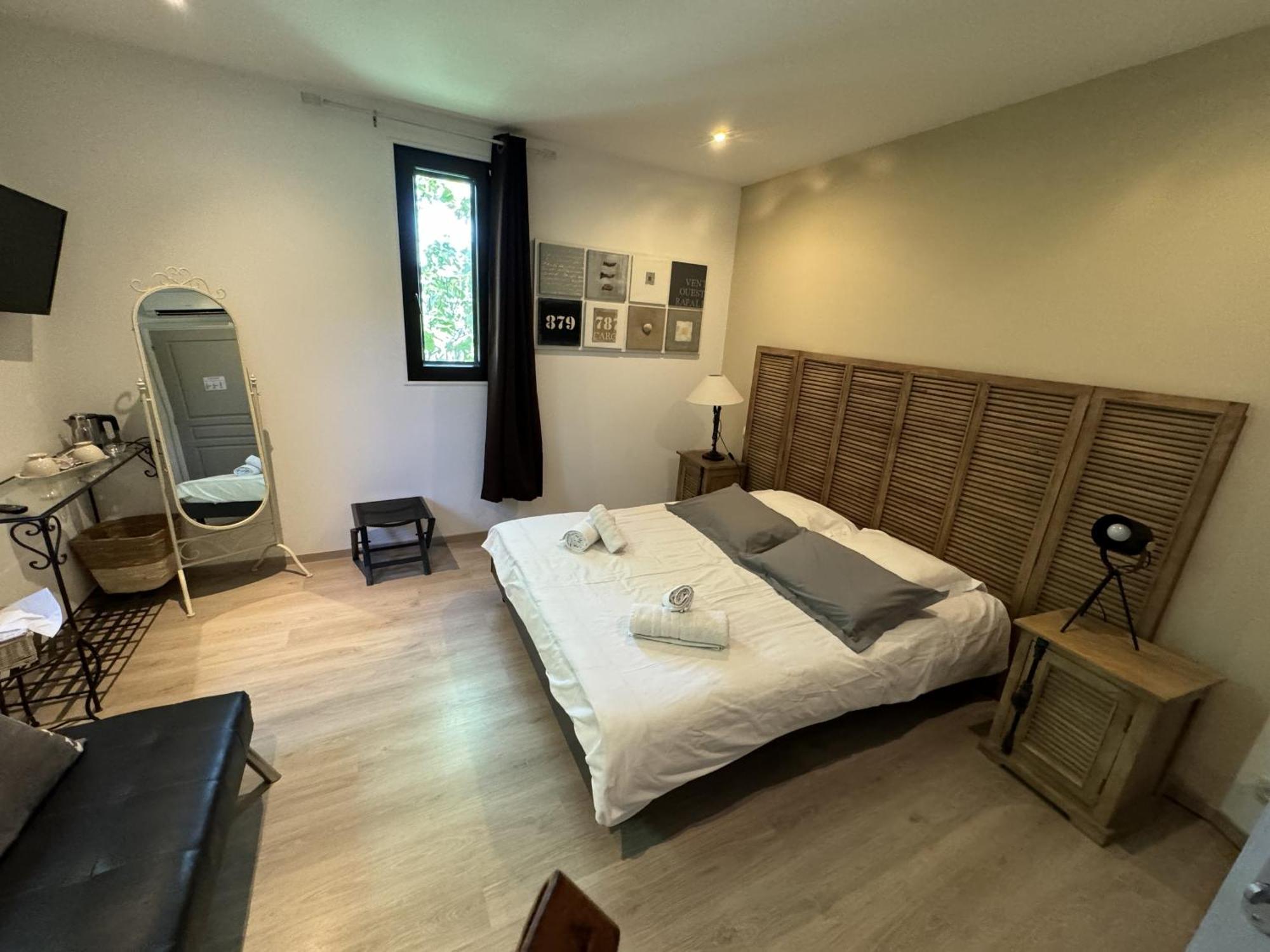 B&B Maison D'Hote Et Gite Mas D'Eymard Arlés Habitación foto
